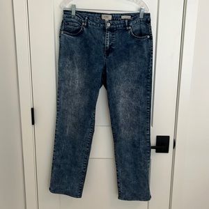 LOGO by Lori Goldstein Size 12 boyfriend jeans with contrast cuff